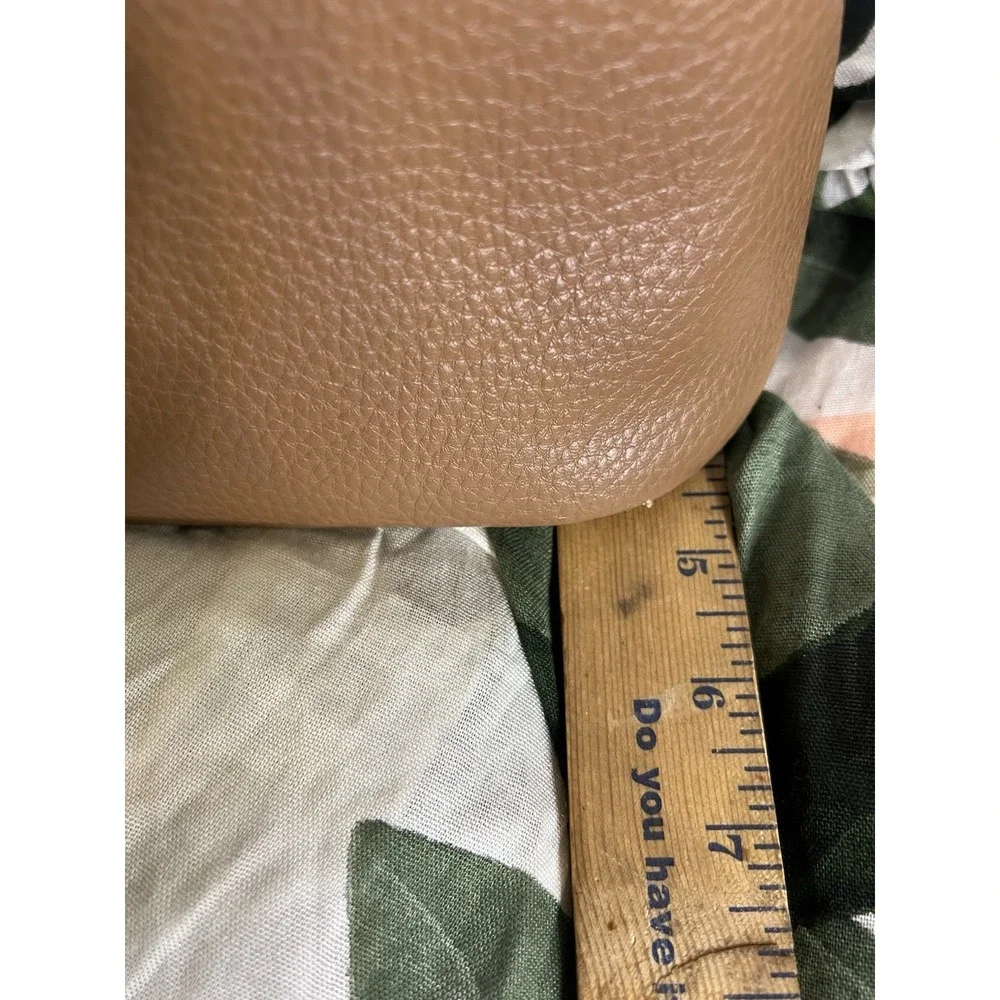 Hobo Bag Purse Brown Pebbled‎ Leather Inside Pockets Locket